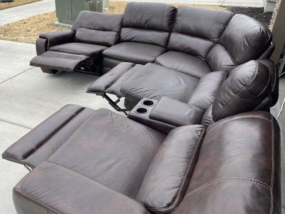 Modular reclining sectional