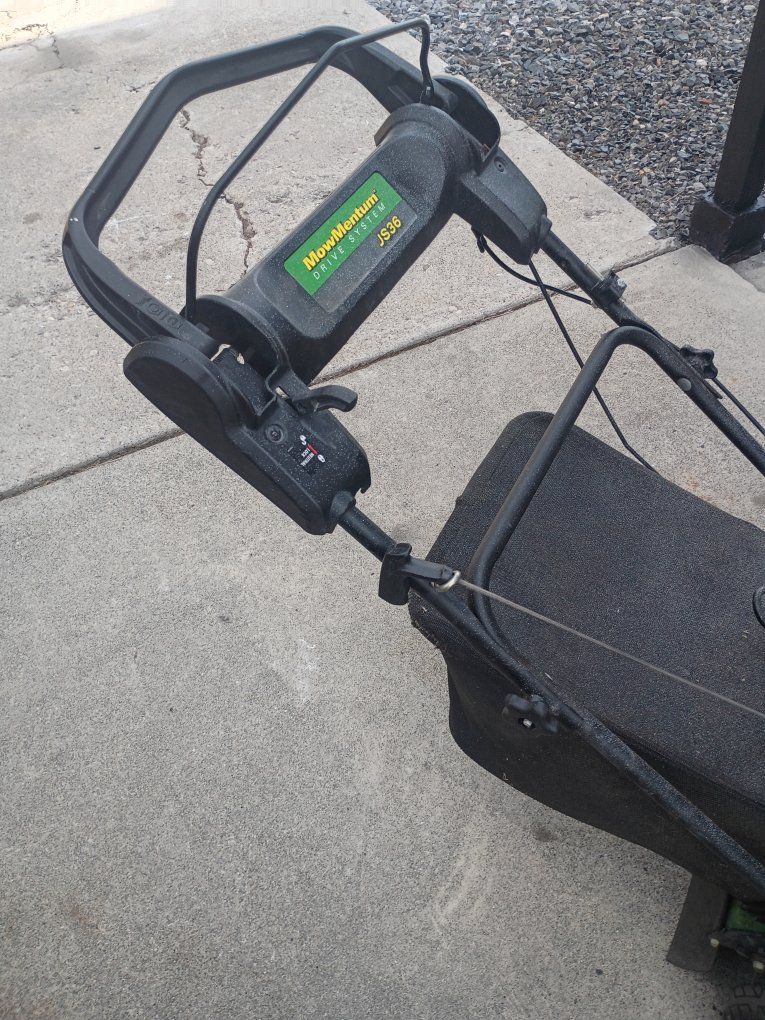 John Deere JS36 190cc MowMentum Walk-Behind Self-Propelled Gas Lawn Mower