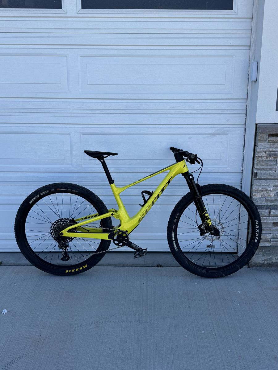 2022 Scott Spark RC Comp