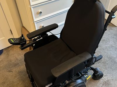 Quantum j4 powered wheelchair 8000 or any best offer