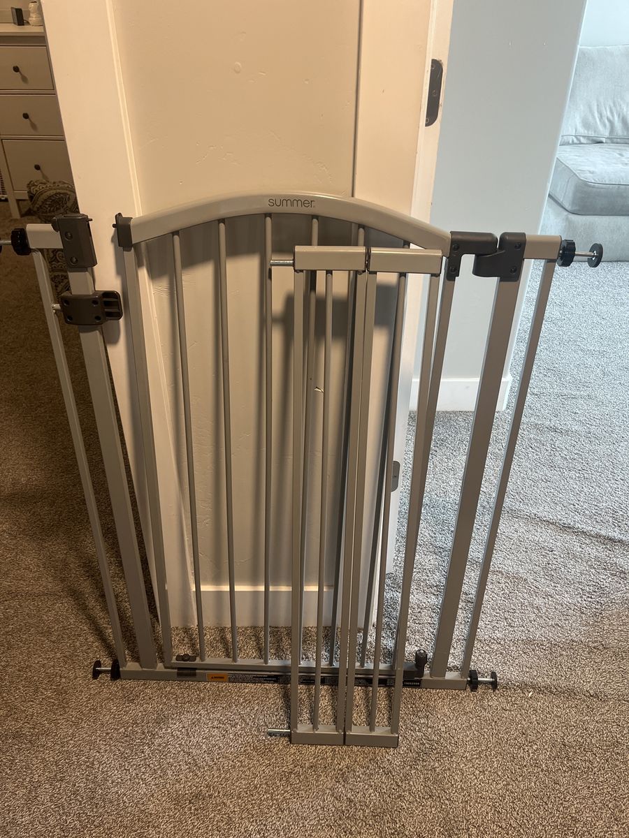 Summer Infant Gray Metal Baby Gate - Expandable Walk-Through Design