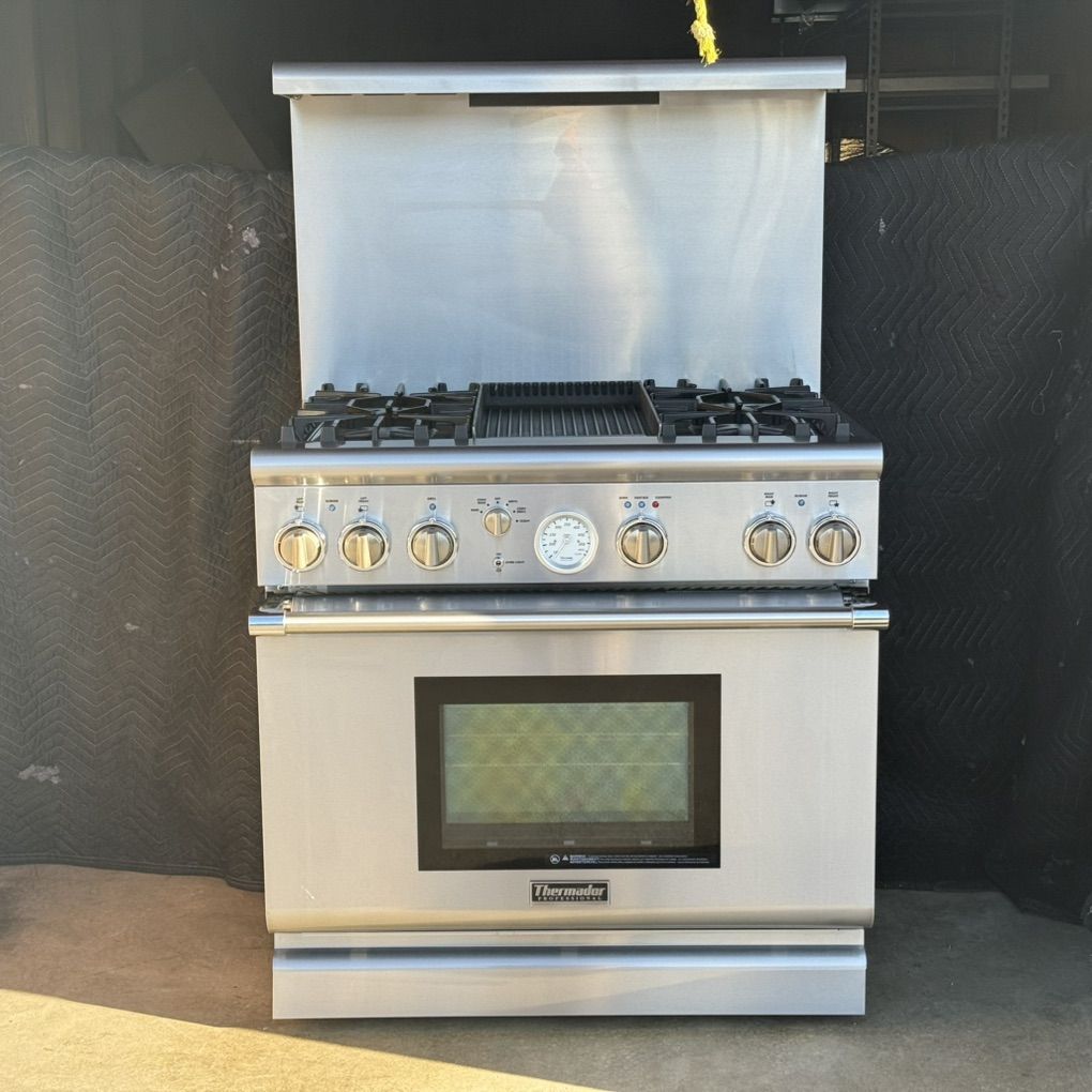 Thermador 36 dual fuel range PRD364ELG