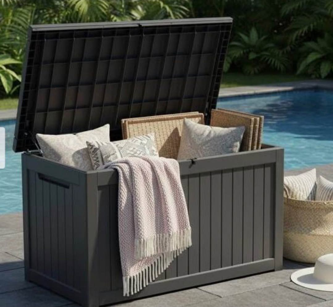 120 Gallon Outdoor Storage Deck Box – New in Box – Gray #414