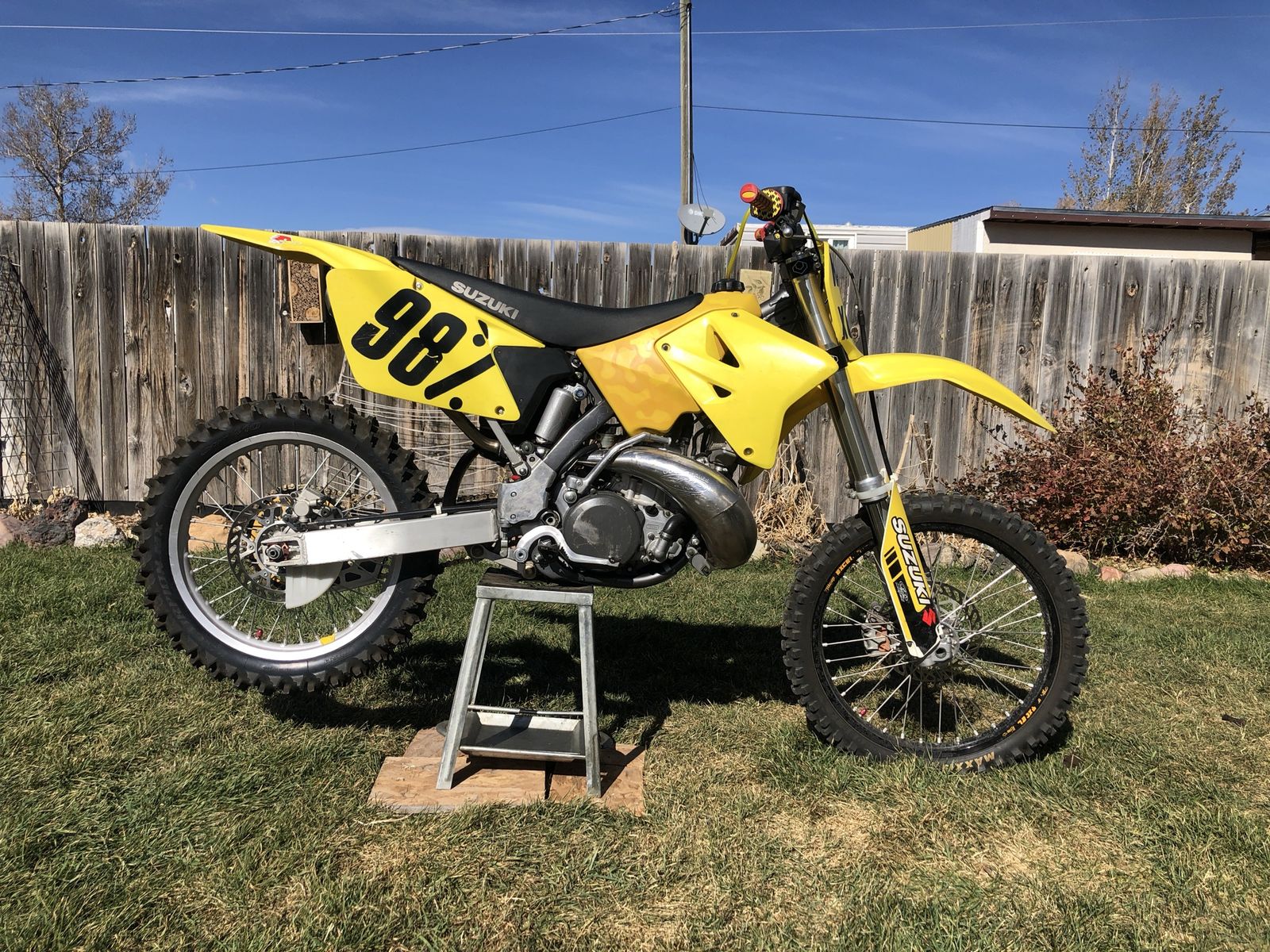 2001 RM 250