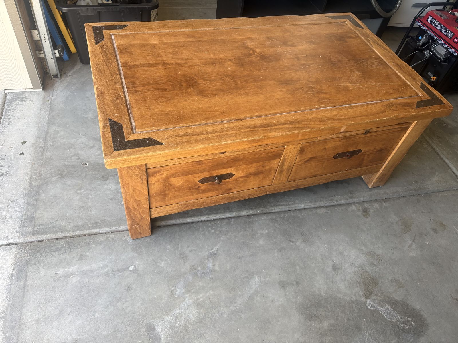 Solid Oak Coffe Table