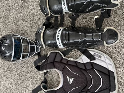 Easton Gametime catcher's gear set youth 9-12