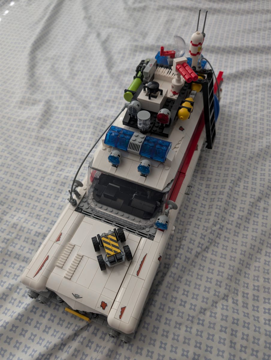 LEGO Ghostbusters ECTO-1 10274 - USED