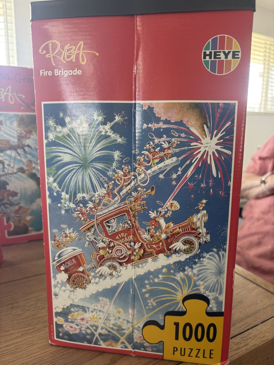 Ryba Fire Brigade Puzzle Collectible