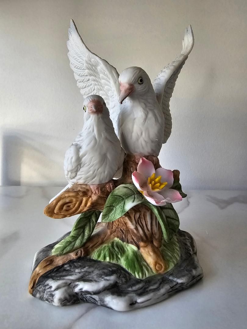 Figurines