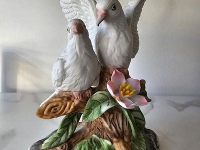 Figurines