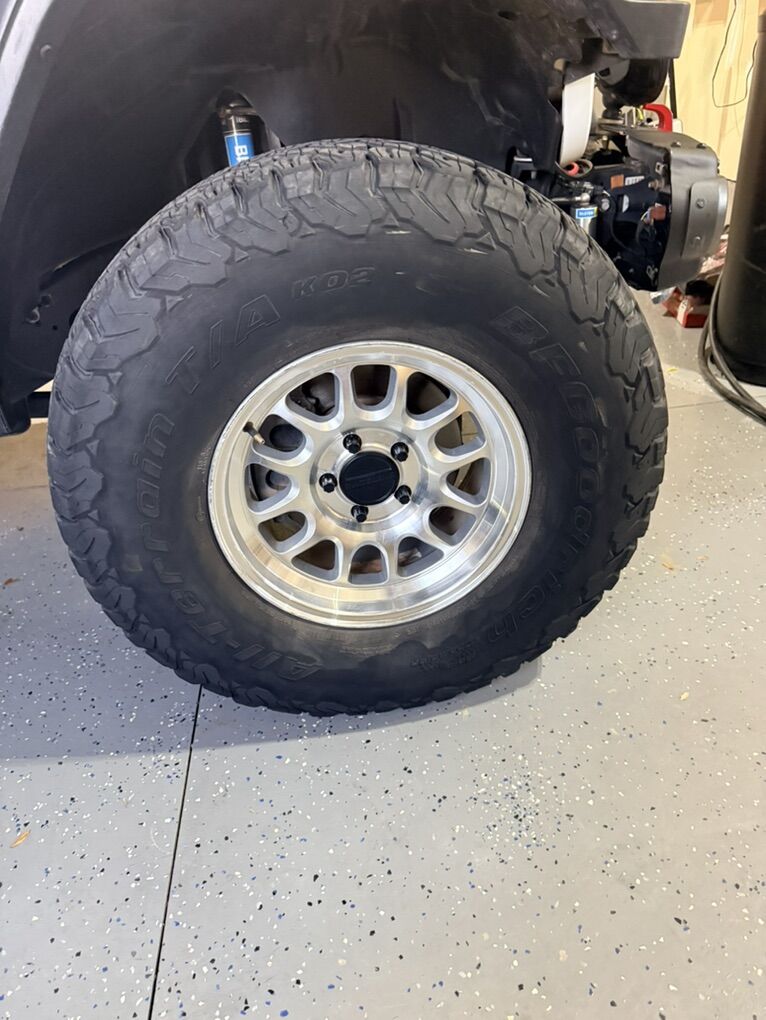 37/12.5/17 Inch BF goodrich Tires with Raceline