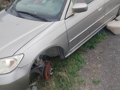 Used Honda Civic (Year Unknown) - For Parts or Repair, Missing Front Wheel - Silver Sedan
