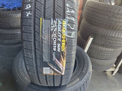 SET 255/60R19 BLACKHAWK AGILIS SUV