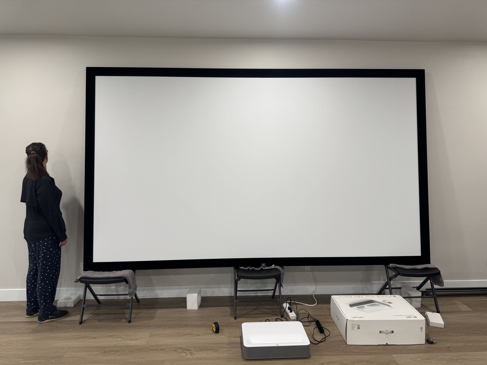 150 16:9 8K Acustic Projector Screen