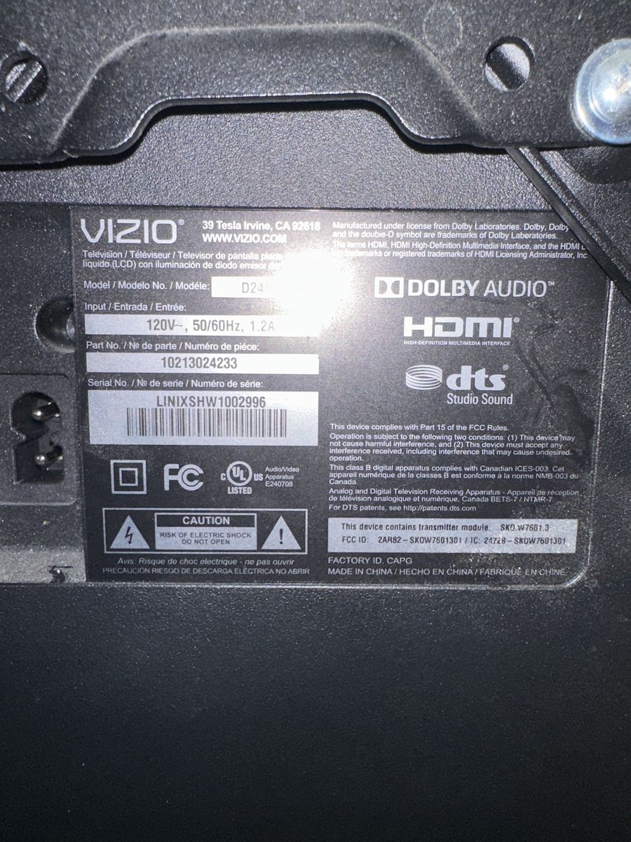 Vizio D24 24-inch Smart TV 1080p D-Series with wall mount included