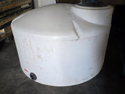 Water Tank 500 Gallon $650