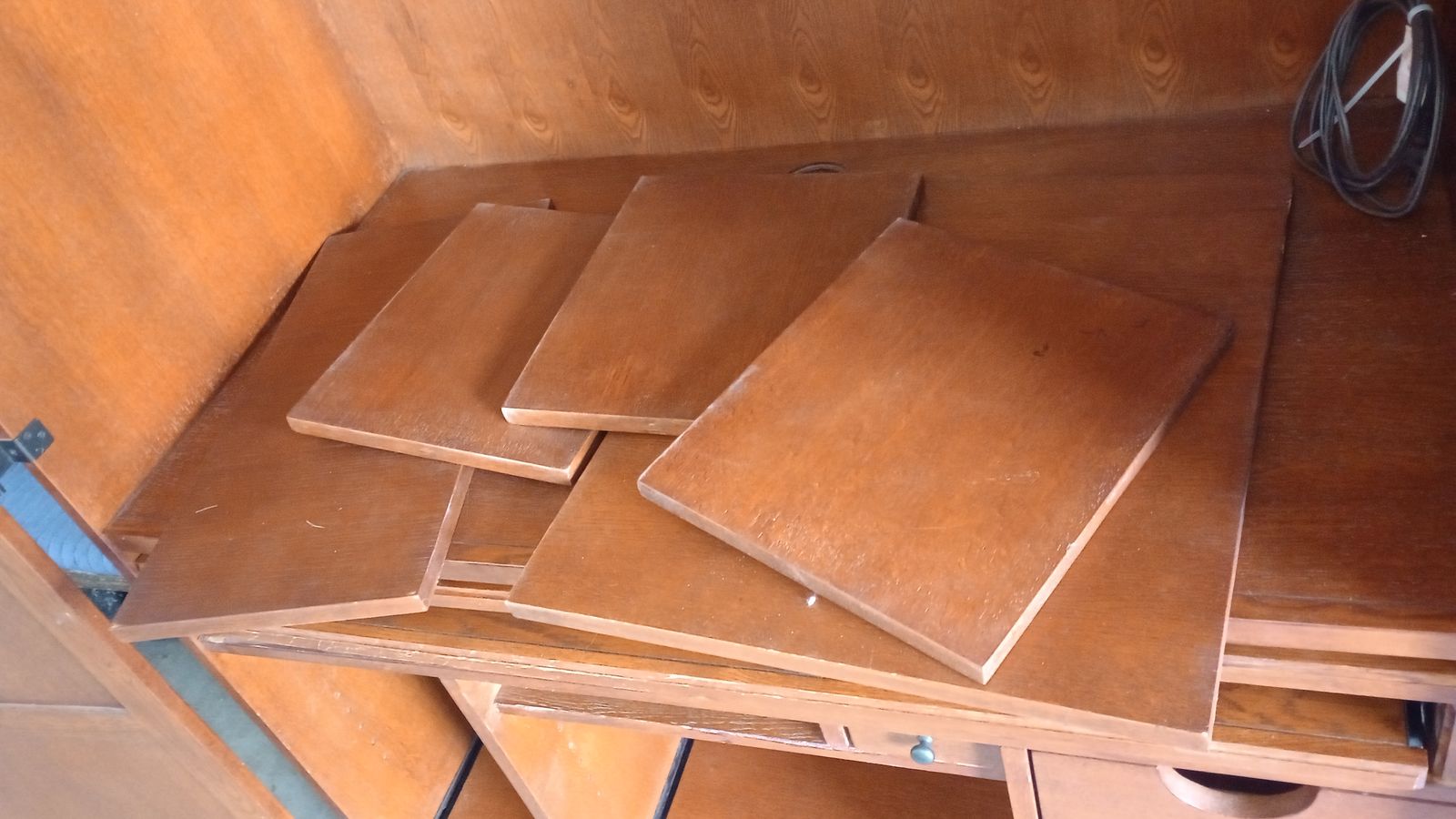Main image 7
