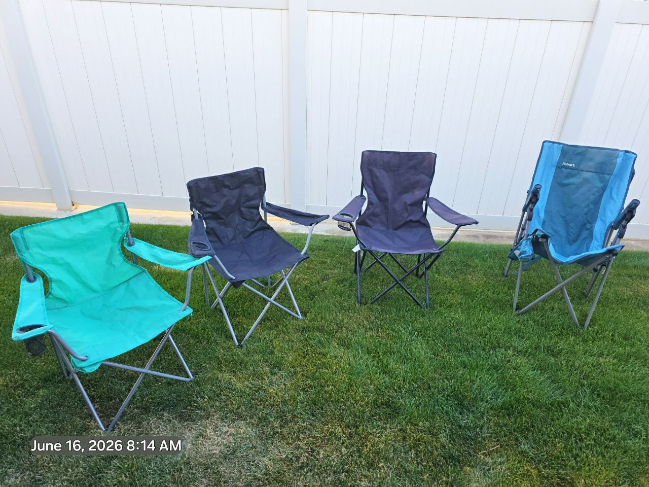 Outdoor Camping Folding Chairs in NEW and great condition