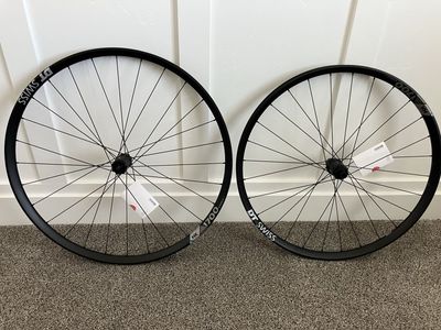 DT Swiss HX 1700 Mullet Wheelset