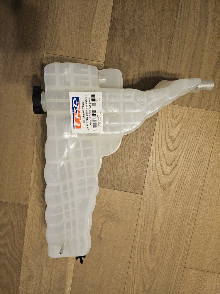 TRP Expansion Tank (P)ST4002 - New, Unused Coolant Reservoir for Kenworth T680 (2016)