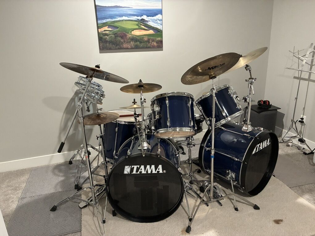 Double Bass Tama Drum Set