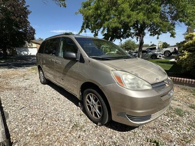 2005 Toyota Sienna LE