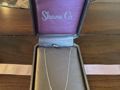 14 K-Nine Inch Chain with Box+Bow-Shane Co.
