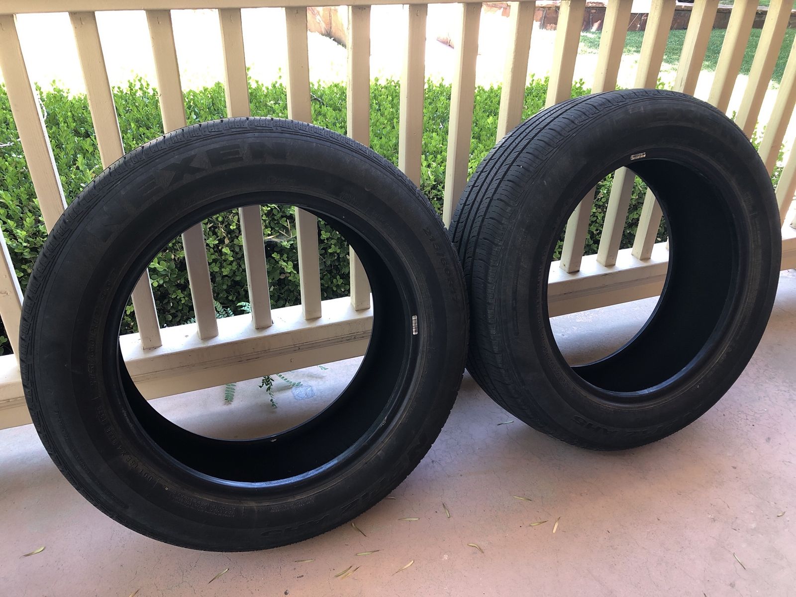 NEXEN :  215/60 R17
