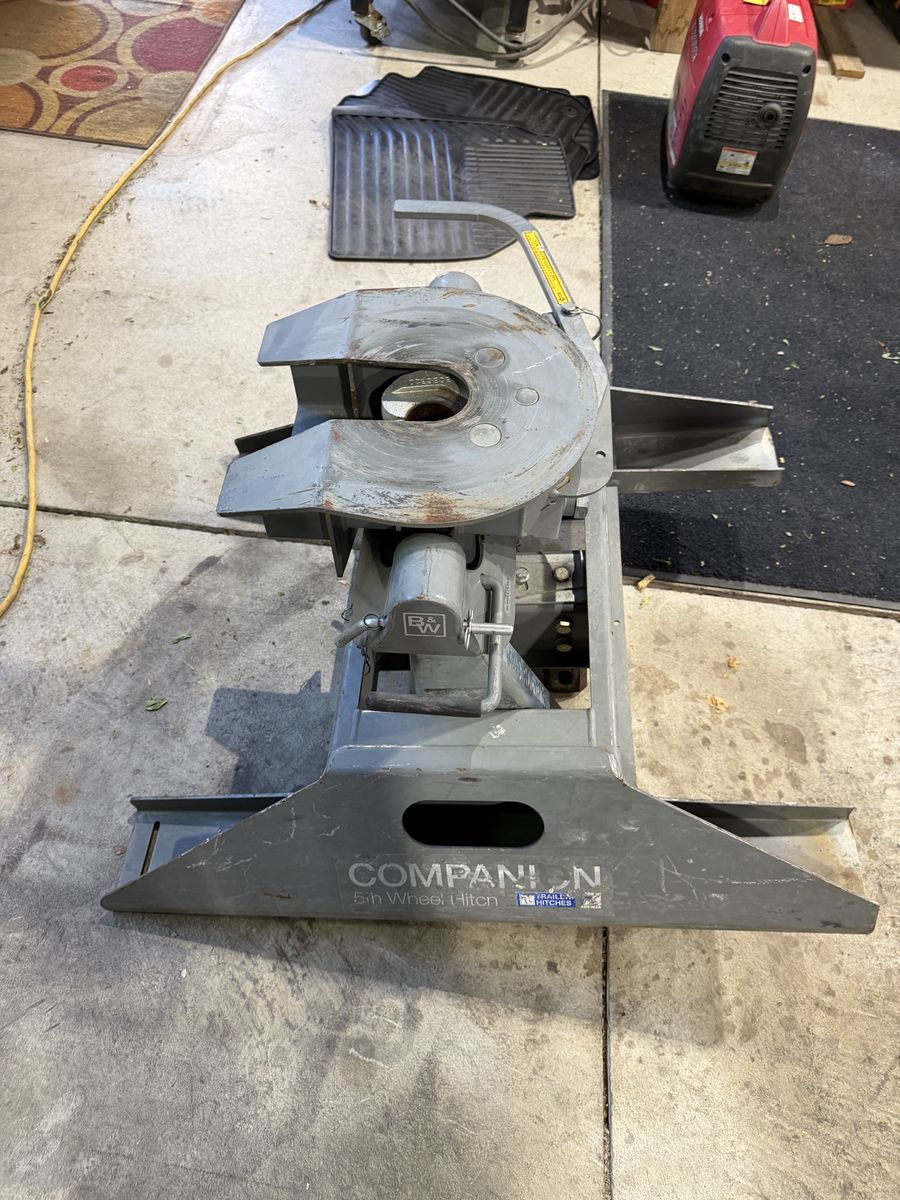Main image 5