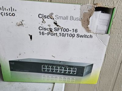 Cisco 16 port switch