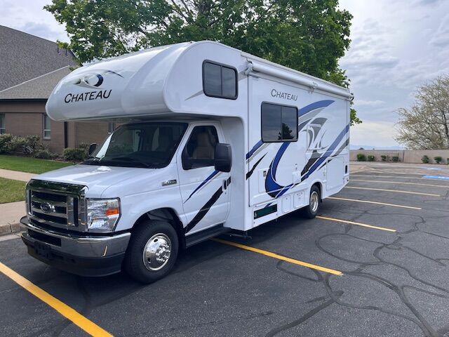 2023 Thor Motor Coach Chateau (24F)