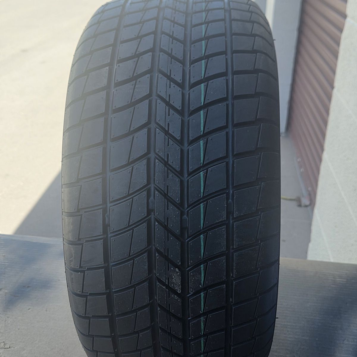 RHOX Road Hawk Tire