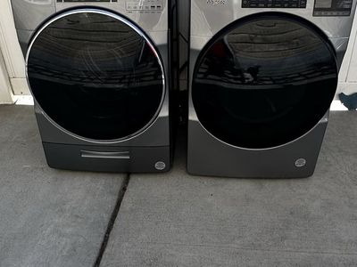 Washer and dryer whirlpool