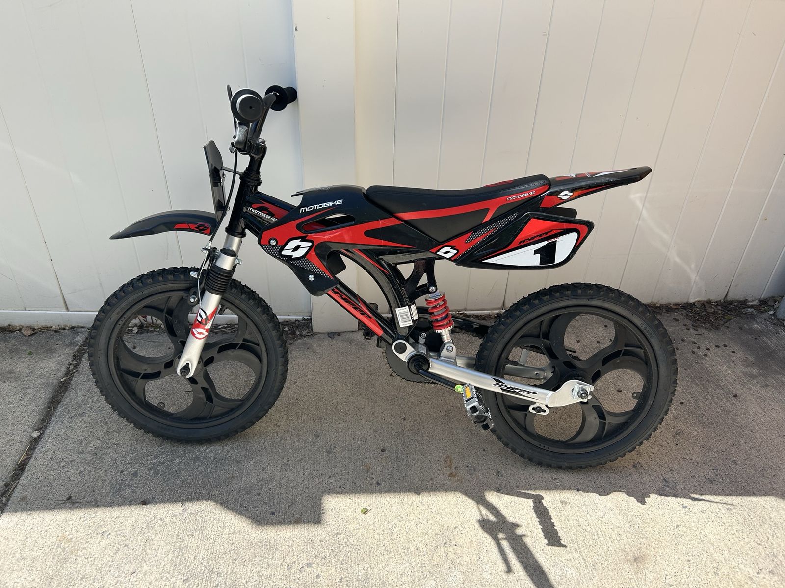 Kids bike brand new