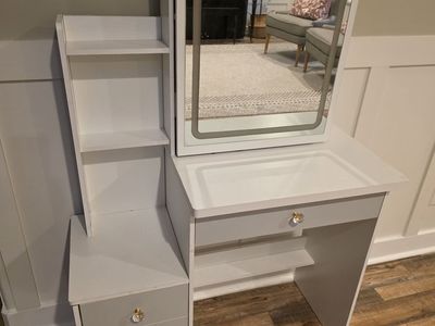 Vanity Desk for Bedroom, Dressing Table with mirror shelves