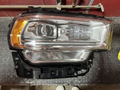 19-22 Ram 2500 headlight passenger