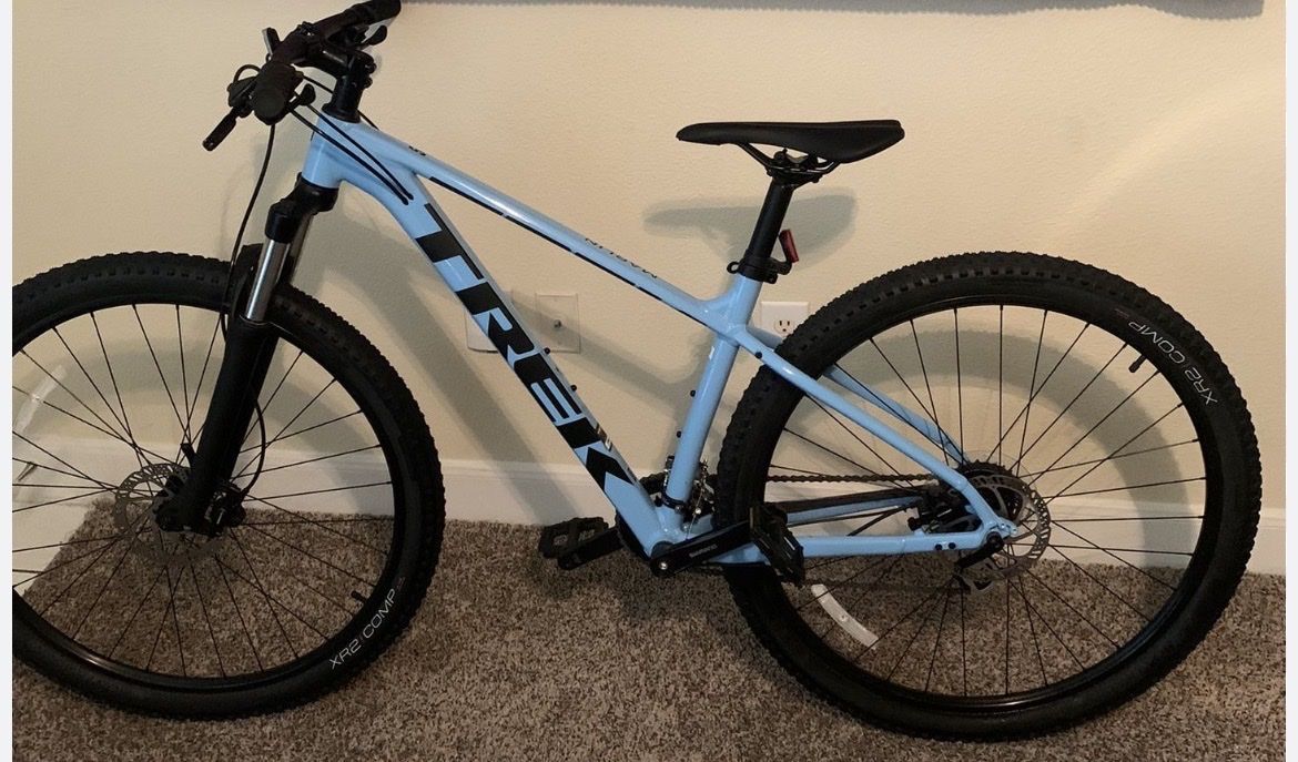 Trek Marlin 5 - Medium 29”