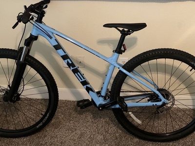 Trek Marlin 5 - Medium 29”