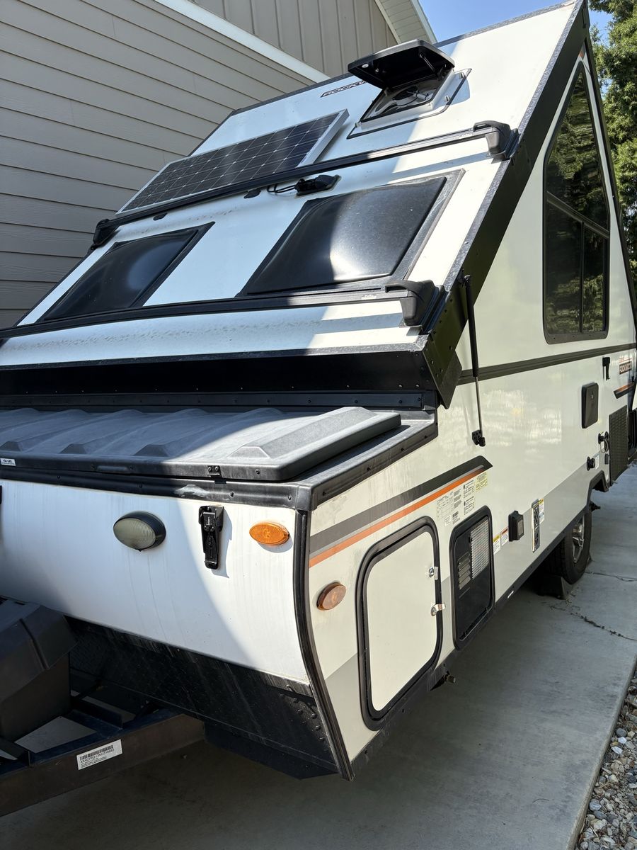 Rockwood Hard Series Bumper Pull Trailer