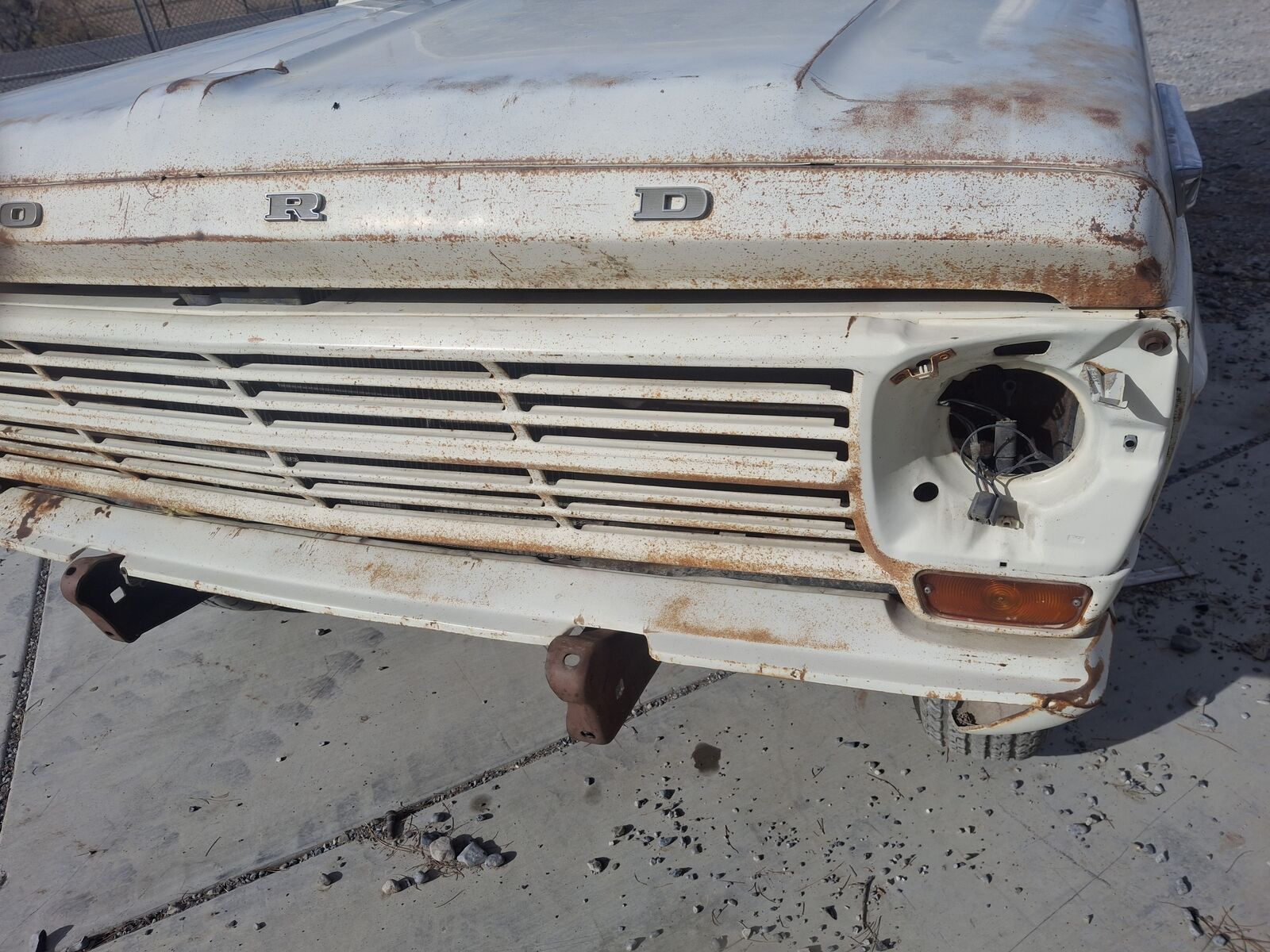 67 FORD NEXT TO PERFECT GRILL