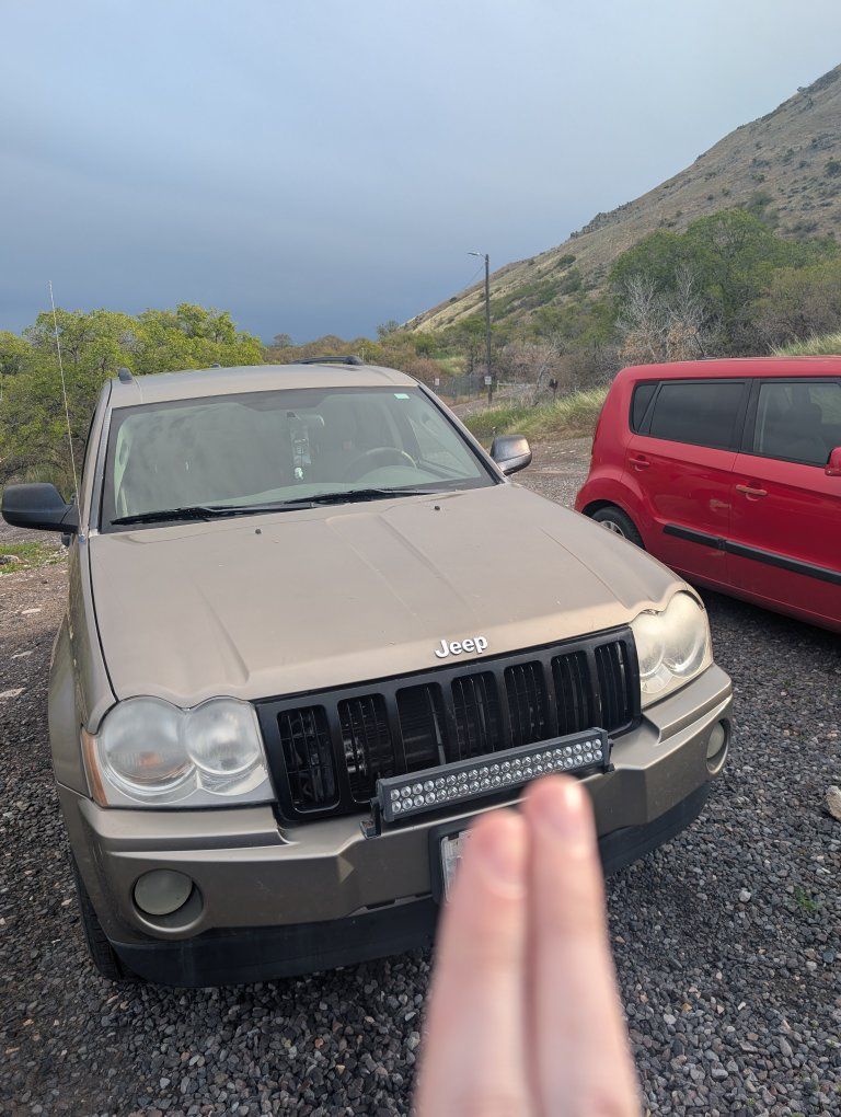 2005 JEEP GRAND CHEROKEE Laredo