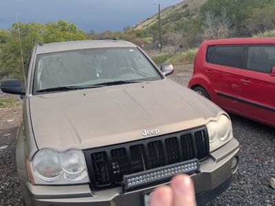 2005 JEEP GRAND CHEROKEE Laredo