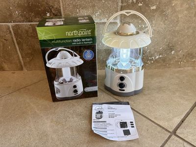 Like New LED Lantern W/ AM/FM Radio