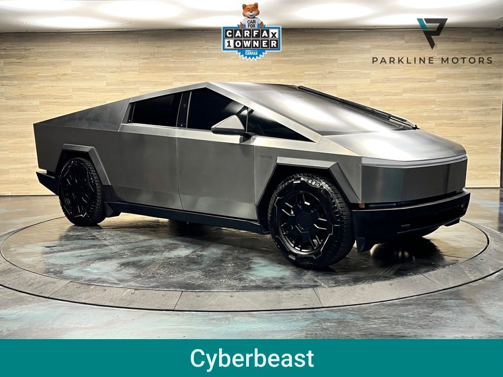 2024 Tesla Cybertruck Cyberbeast