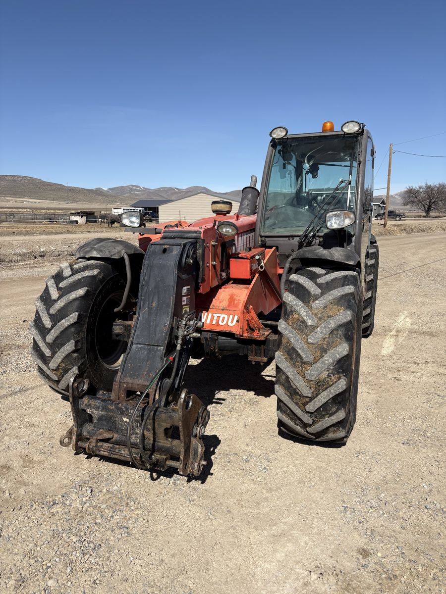 Manitou Telehandler, 4100 Hours, Heavy Equipment