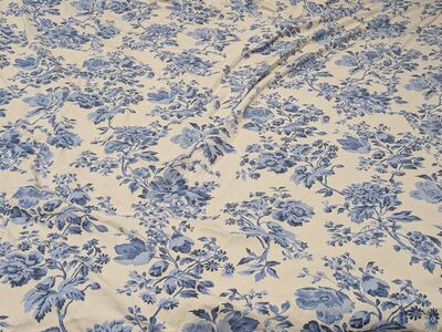 Pottery Barn duvet cover and 2 pillow shams