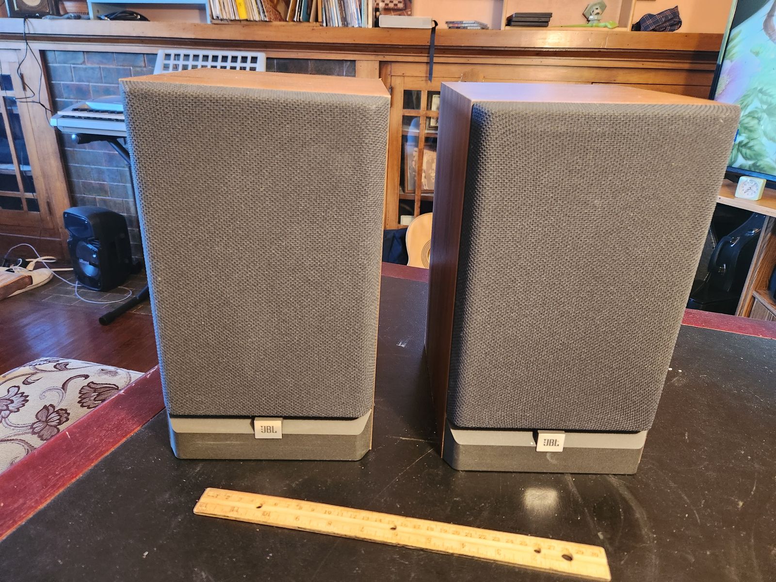 Nice wooden veneer JBL speakers, Model P10.  They sound and look awesome.