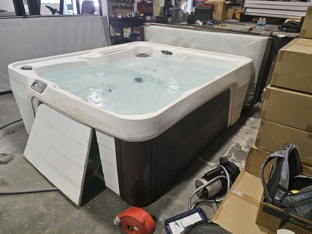Free Flow Spa Hot Tub