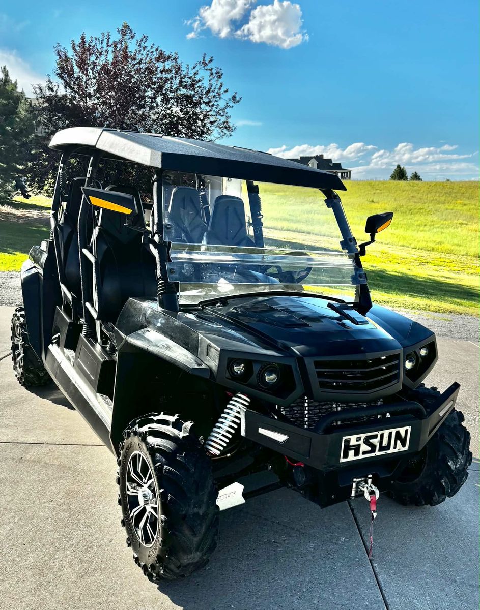 2015 Hisun Strike Crew 1000 4-Seater UTV with Street Legal Kit & Winch, only 775 Miles