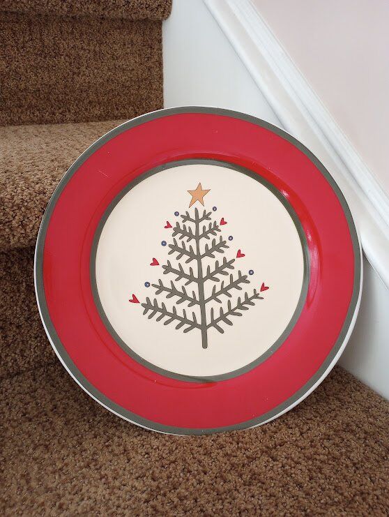 Moda Dallas Christmas Tree 10 1/2" plate